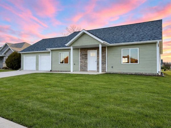 2164 Marvs Lane NE, Stewartville, MN 55976