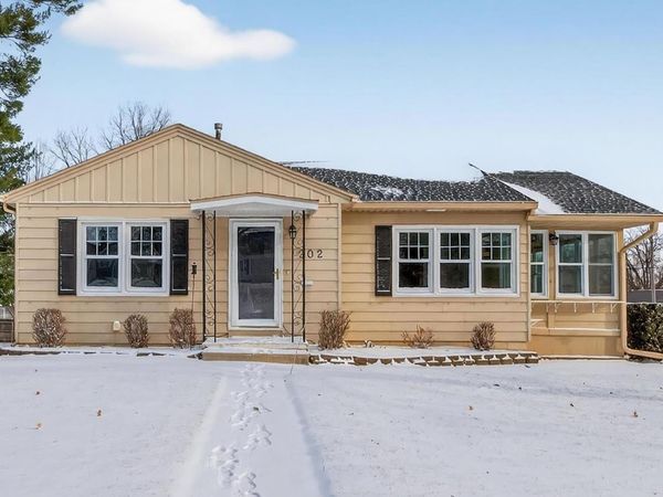 202 Byrnbrae Street, Waterloo, IA 50701