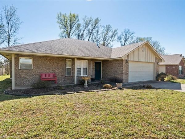 437 Riley Drive , Alma, AR 72921