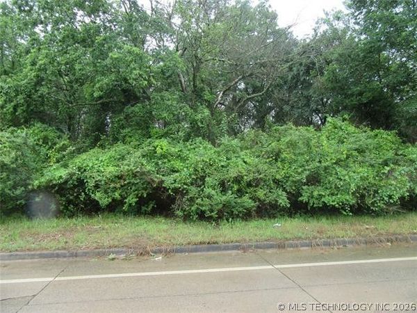 E Monroe , McAlester, OK 74501