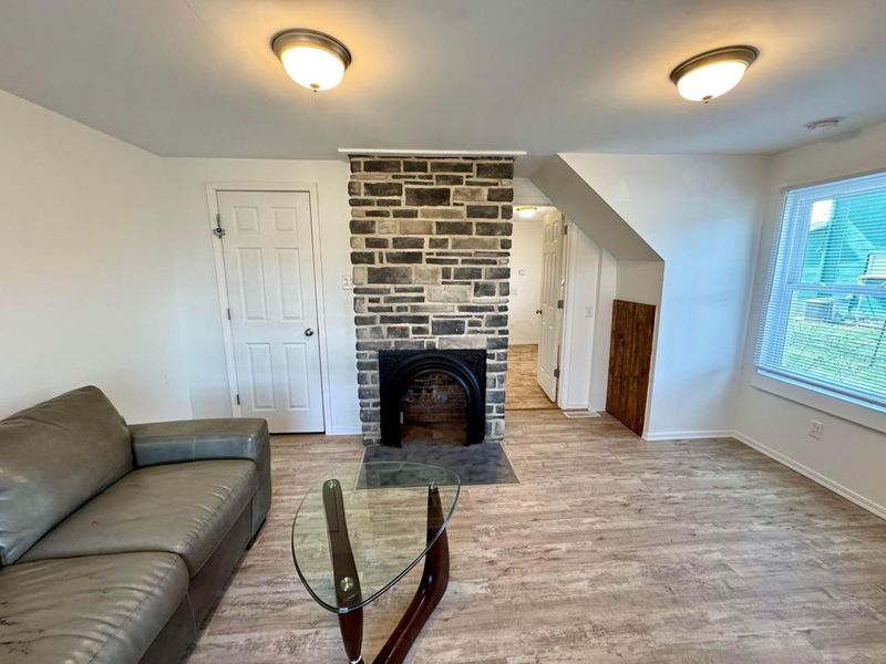 207 E Mill Street , Circleville, OH 43113 Photo 3