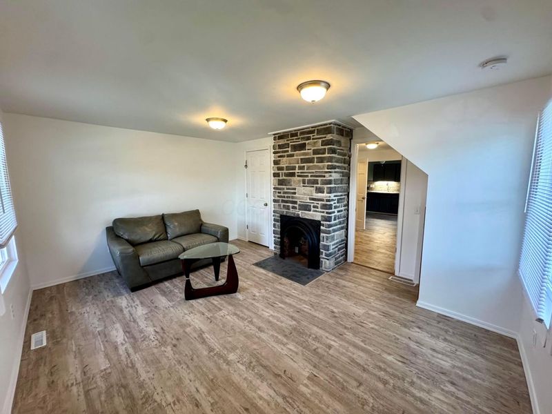 207 E Mill Street , Circleville, OH 43113 Photo 4