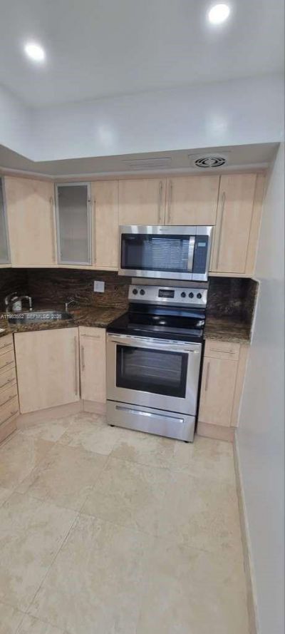 455 Golden Isles Dr, Unit 310, Hallandale Beach, FL 33009 Photo