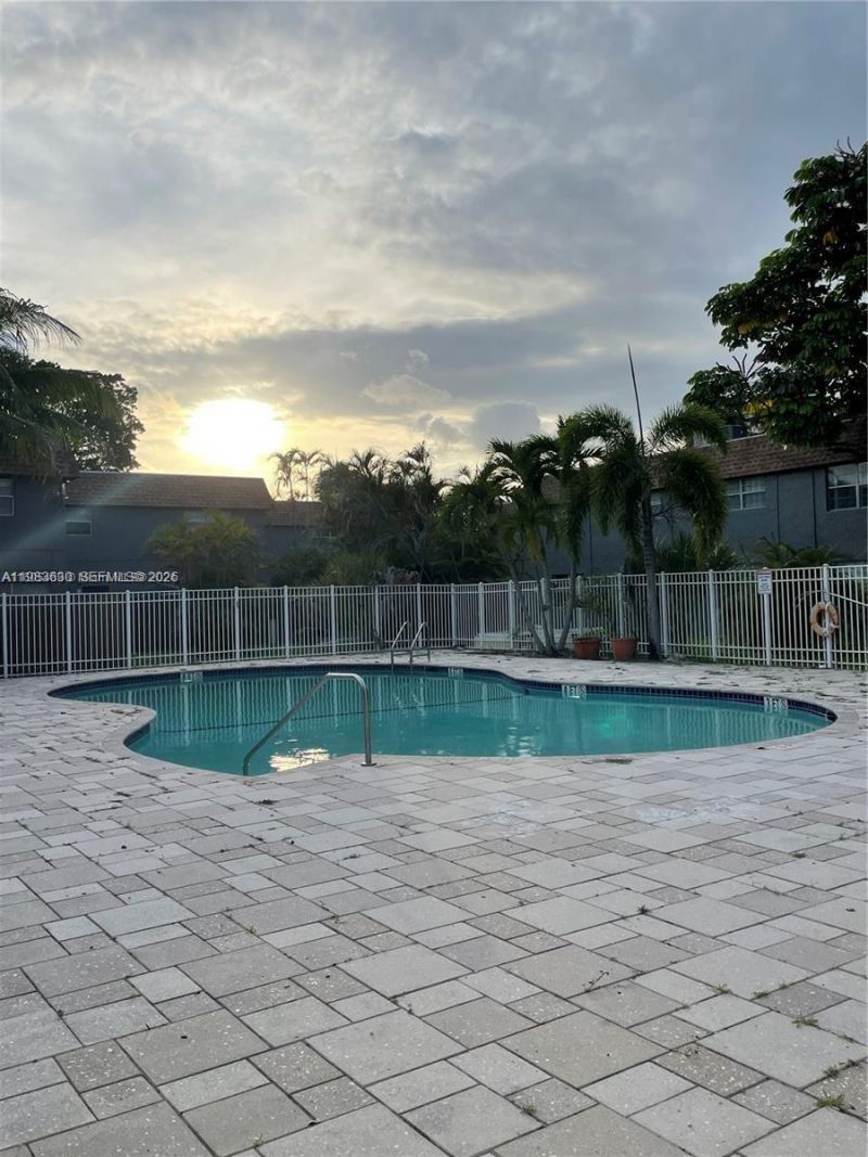 4803 NW 9th Dr , Unit 4803, Plantation, FL 33317 Photo
