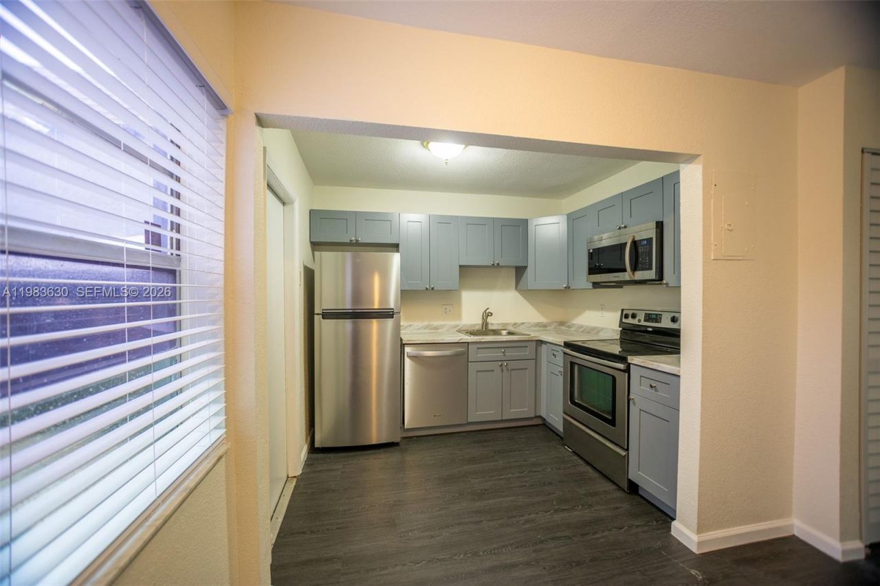 4803 NW 9th Dr , Unit 4803, Plantation, FL 33317 Photo