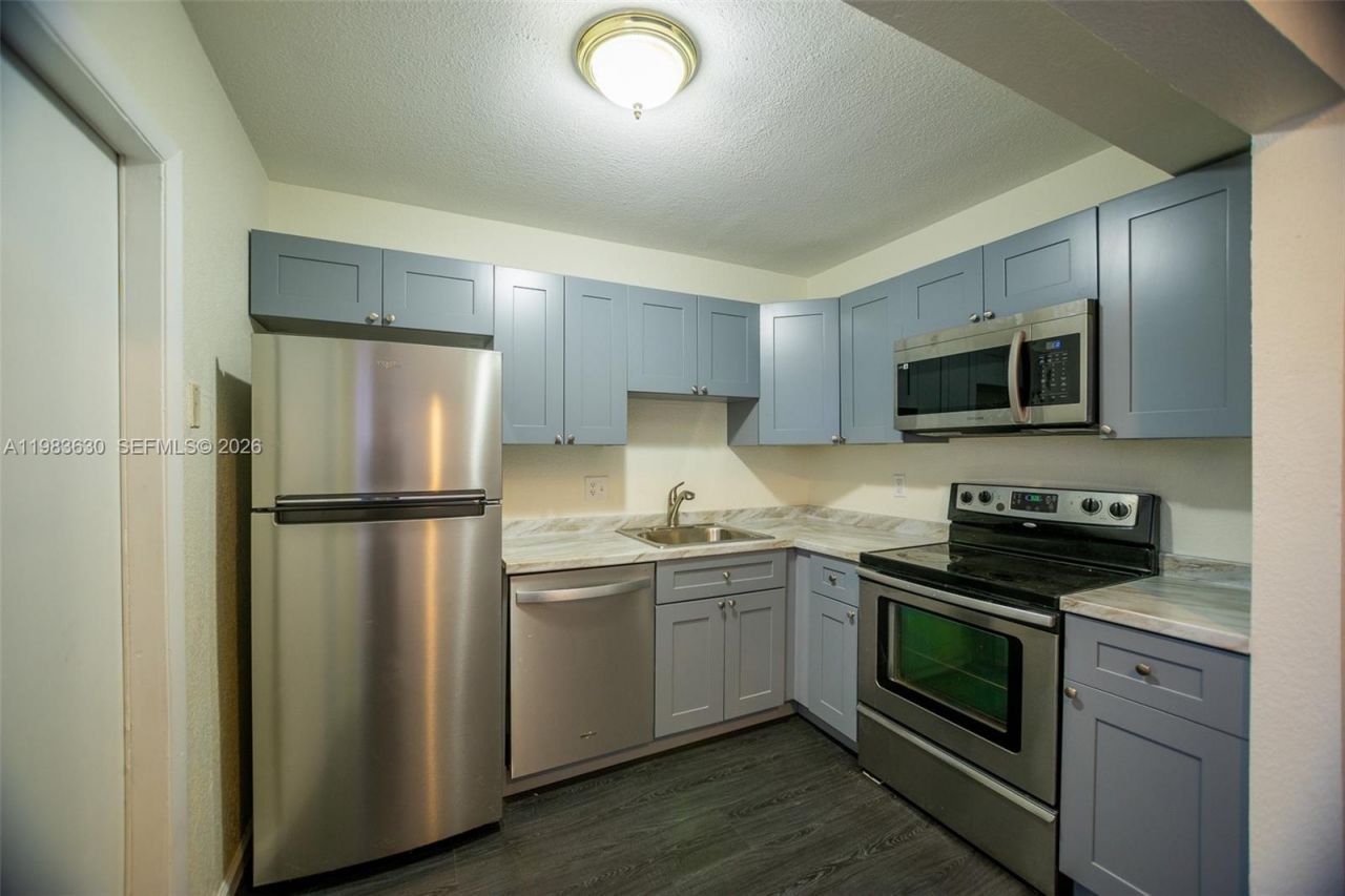 4803 NW 9th Dr , Unit 4803, Plantation, FL 33317 Photo