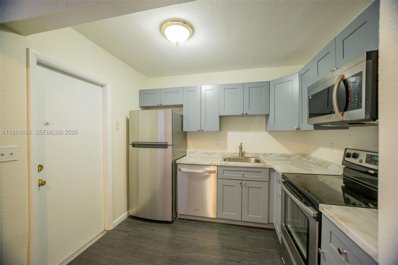 4803 NW 9th Dr , Unit 4803, Plantation, FL 33317 Photo