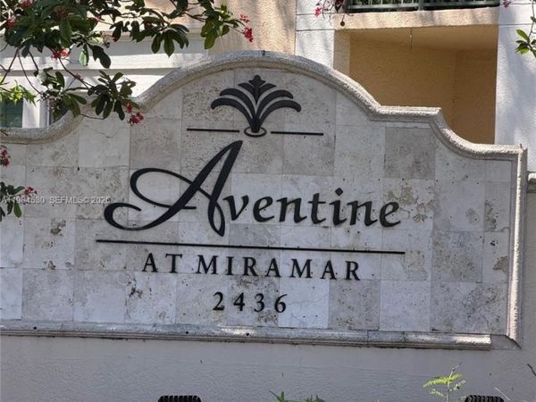 2560 Centergate Dr , Unit 102, Miramar, FL 33025