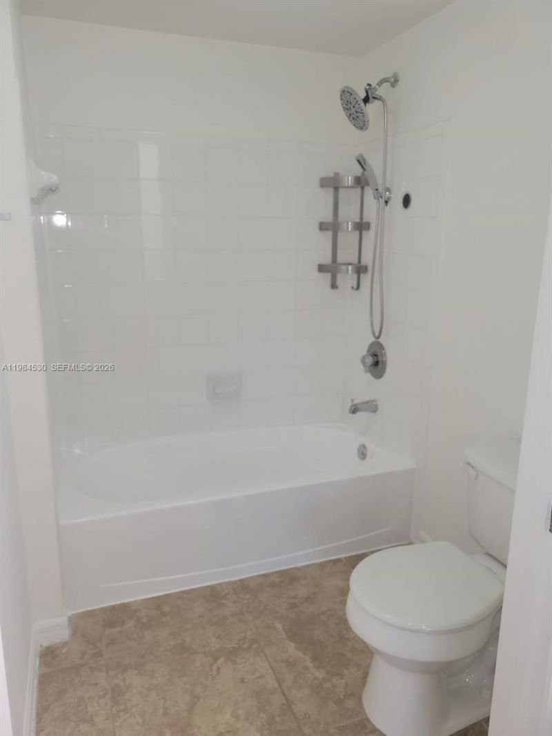 2560 Centergate Dr , Unit 102, Miramar, FL 33025 Photo