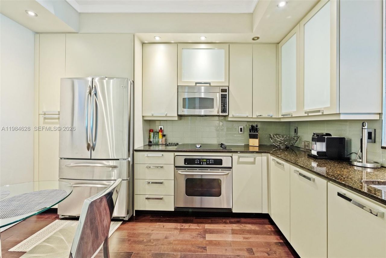 3340 NE 190th St, Unit 504, Aventura, FL 33180 Photo