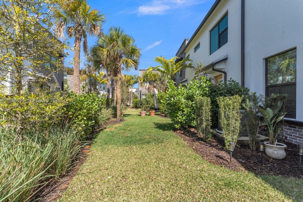 8351 NW 7th Ct , Plantation, FL 33324 Photo