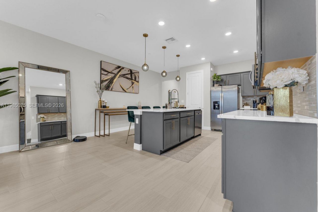 8351 NW 7th Ct , Plantation, FL 33324 Photo