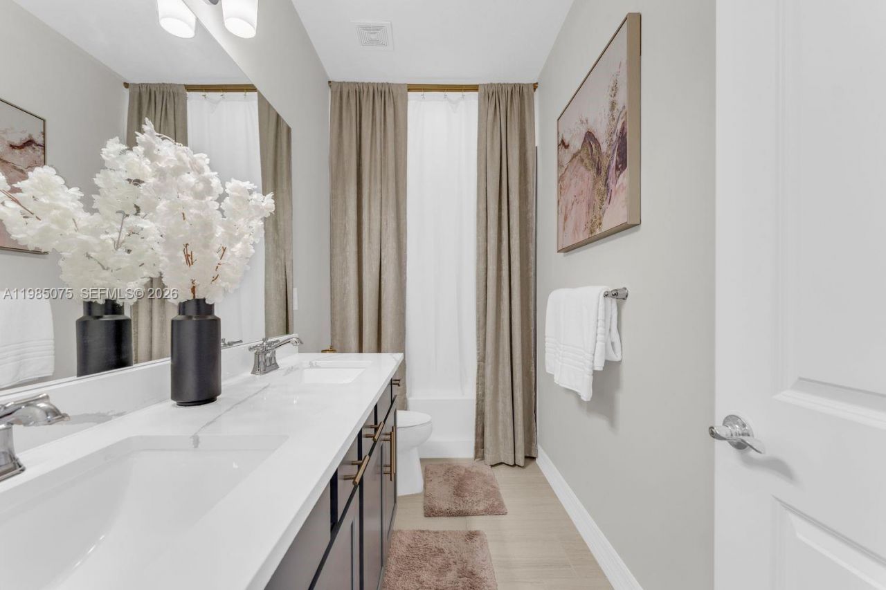 8351 NW 7th Ct , Plantation, FL 33324 Photo