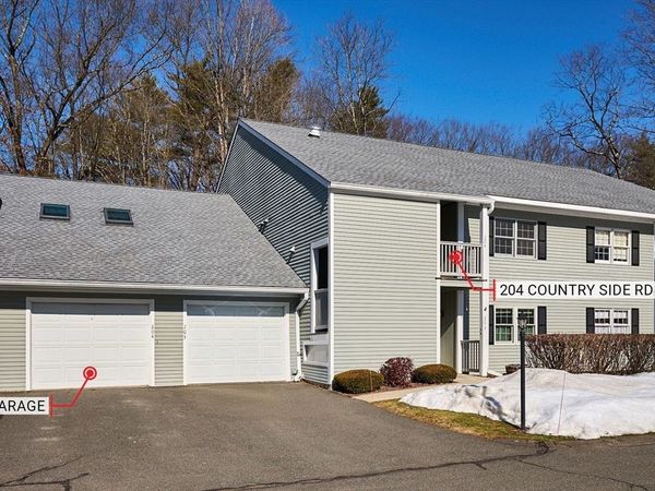 204 Countryside, Unit 204, Greenfield, MA 01301