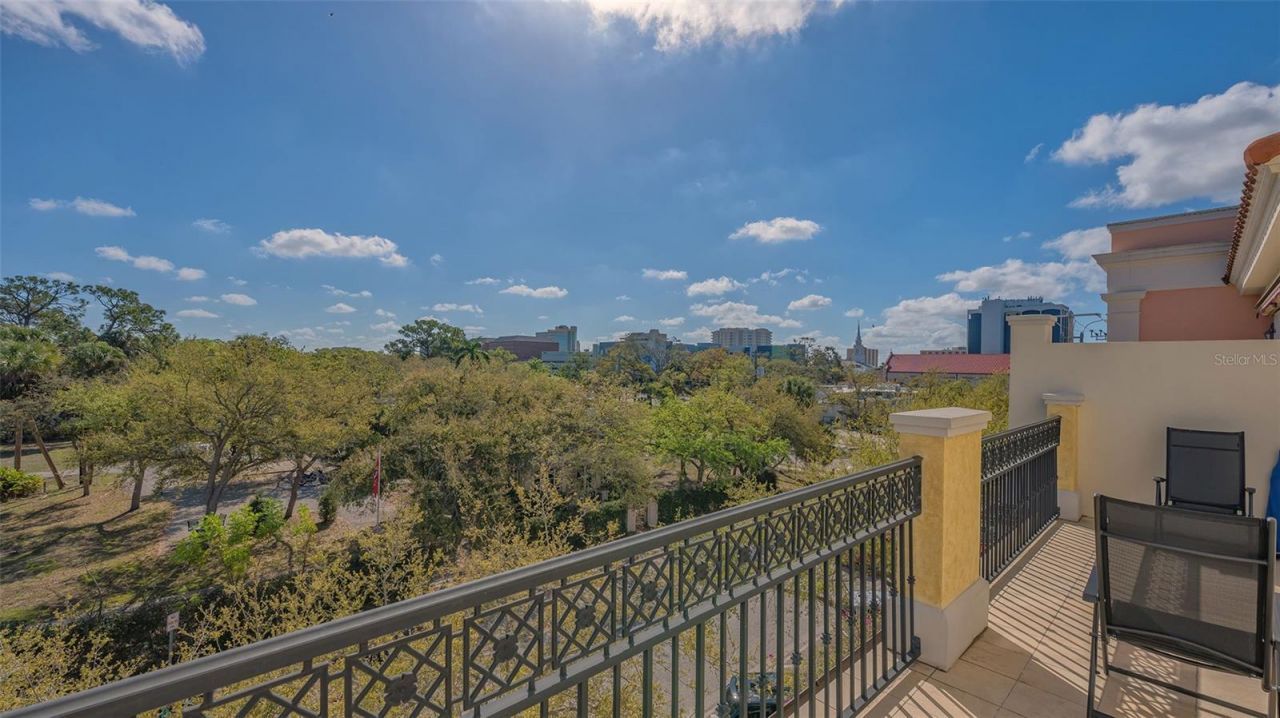 445 N Orange Avenue, Unit 306, Sarasota, FL 34236 Photo