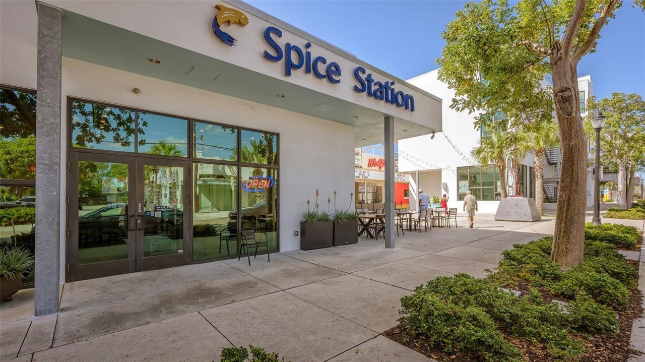 445 N Orange Avenue, Unit 306, Sarasota, FL 34236 Photo