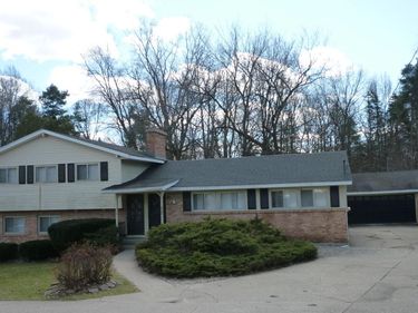 4704 Burton Street SE, Grand Rapids, MI 49546