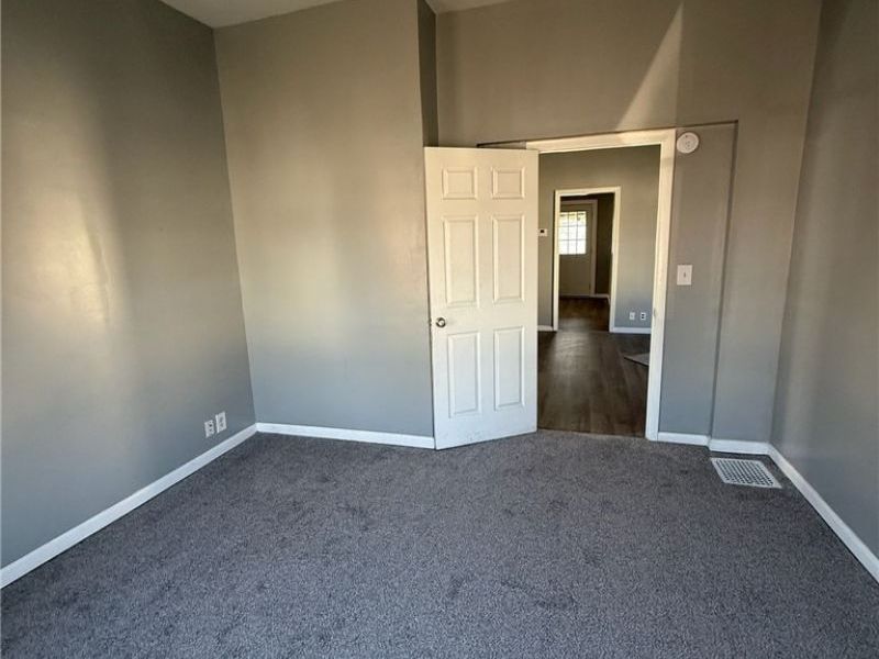 717 Spangler Drive, Zanesville, OH 43701 Photo 4