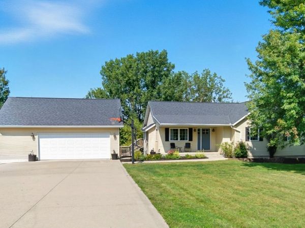 4717 Canfield Drive, Panora, IA 50216