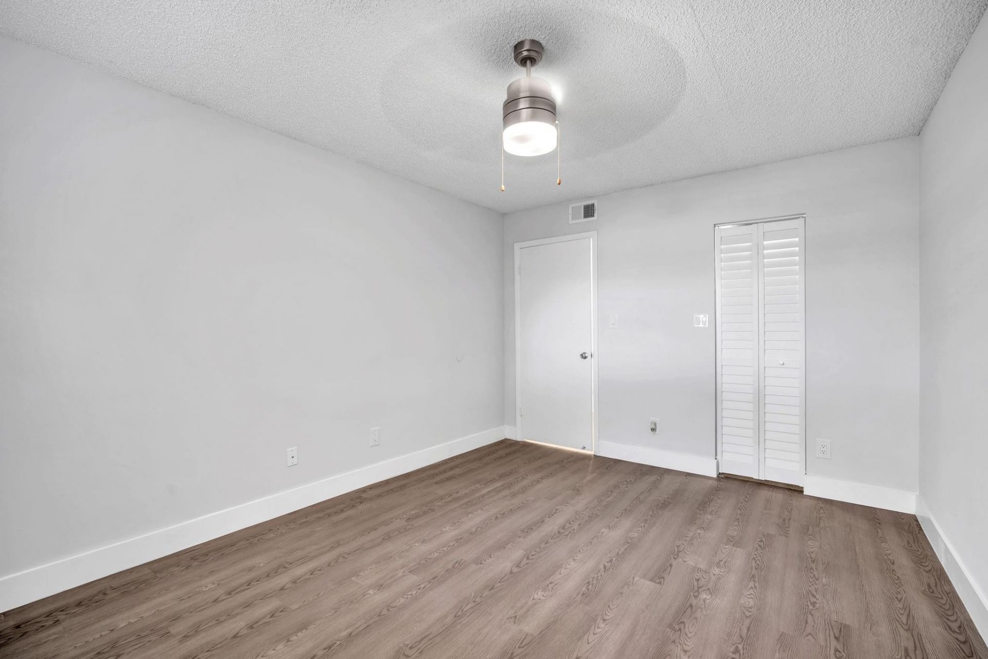 4200 Community Drive, West Palm Beach, FL 33409 Photo