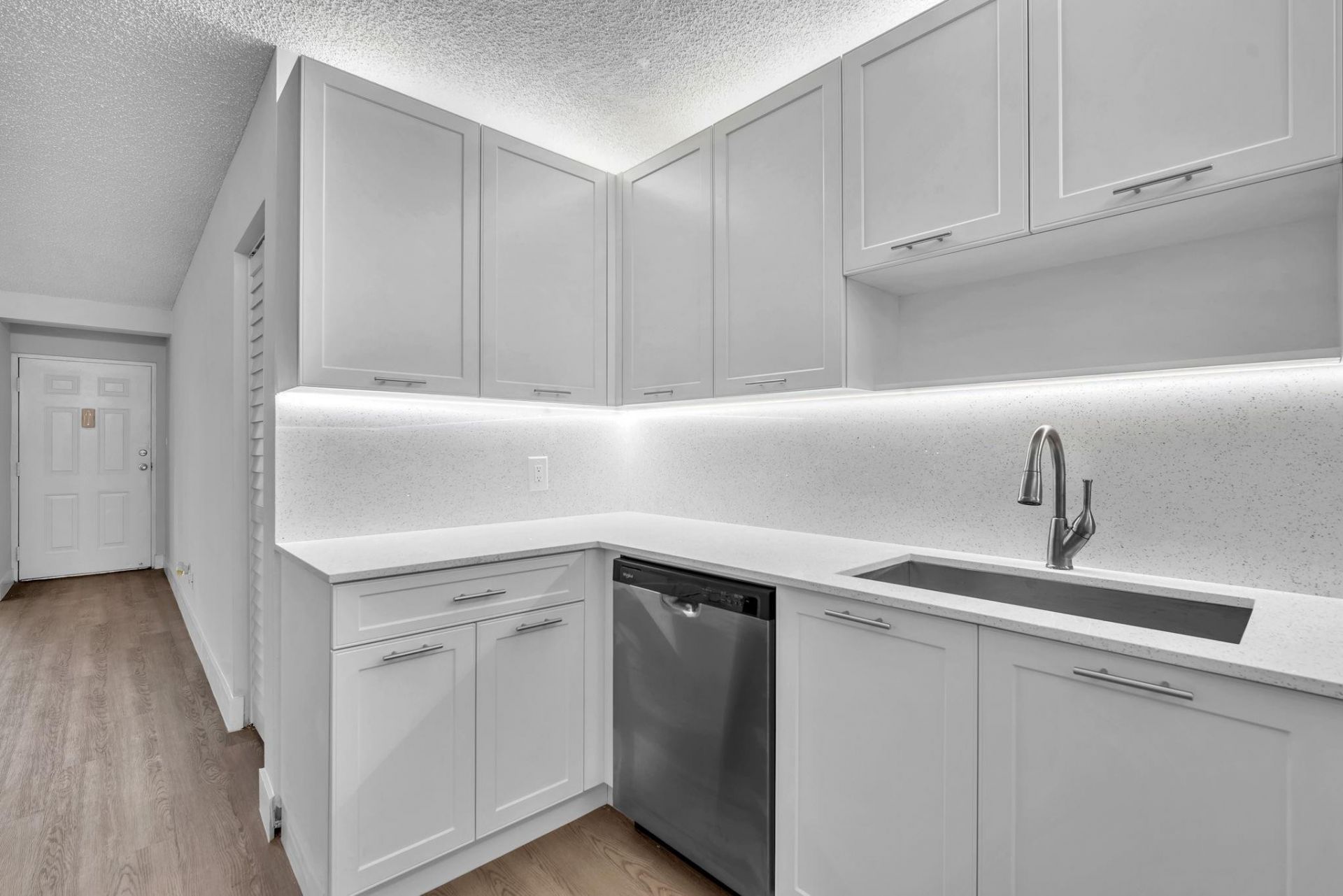 4200 Community Drive, West Palm Beach, FL 33409 Photo