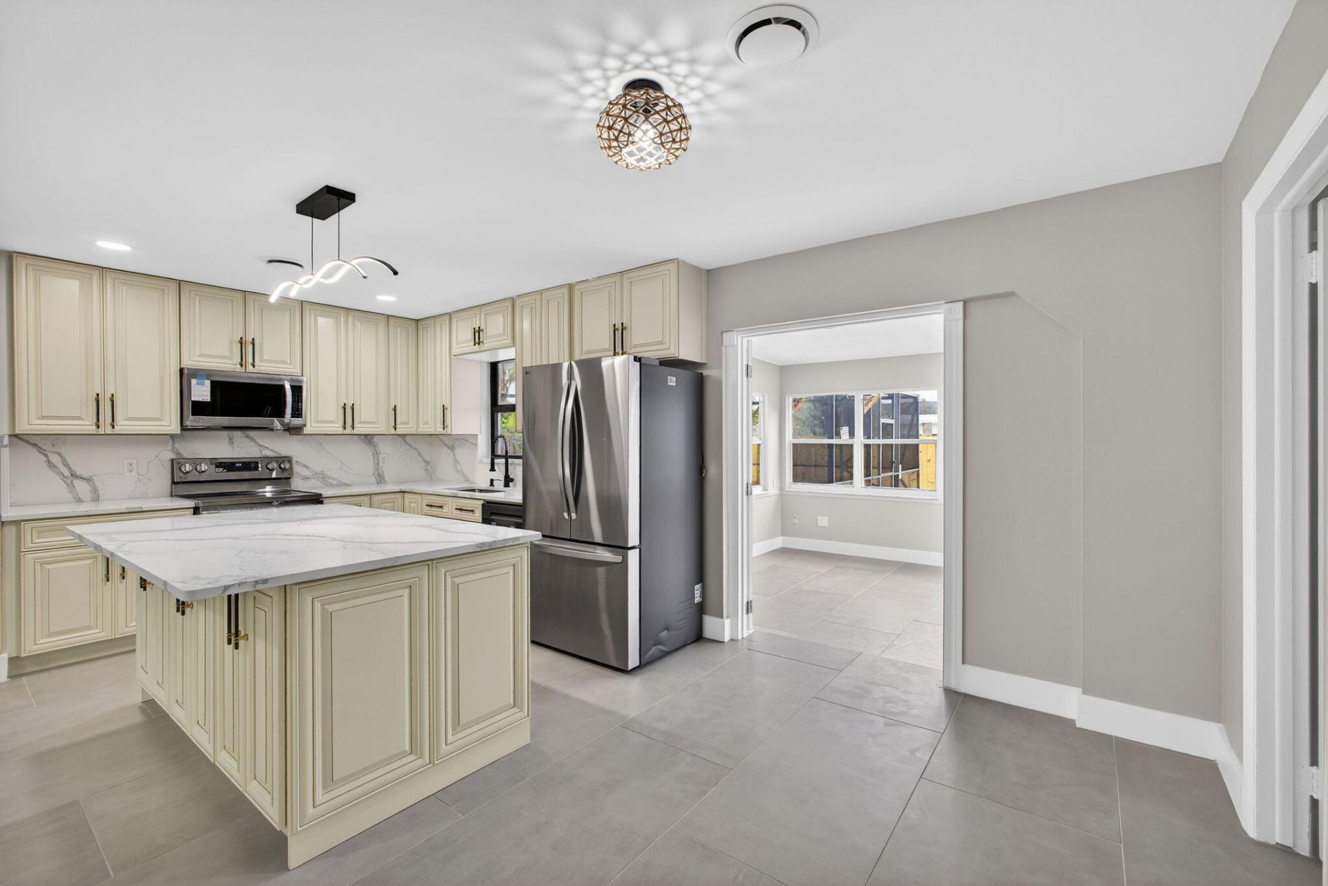 3374 Florida Boulevard, Palm Beach Gardens, FL 33410 Photo