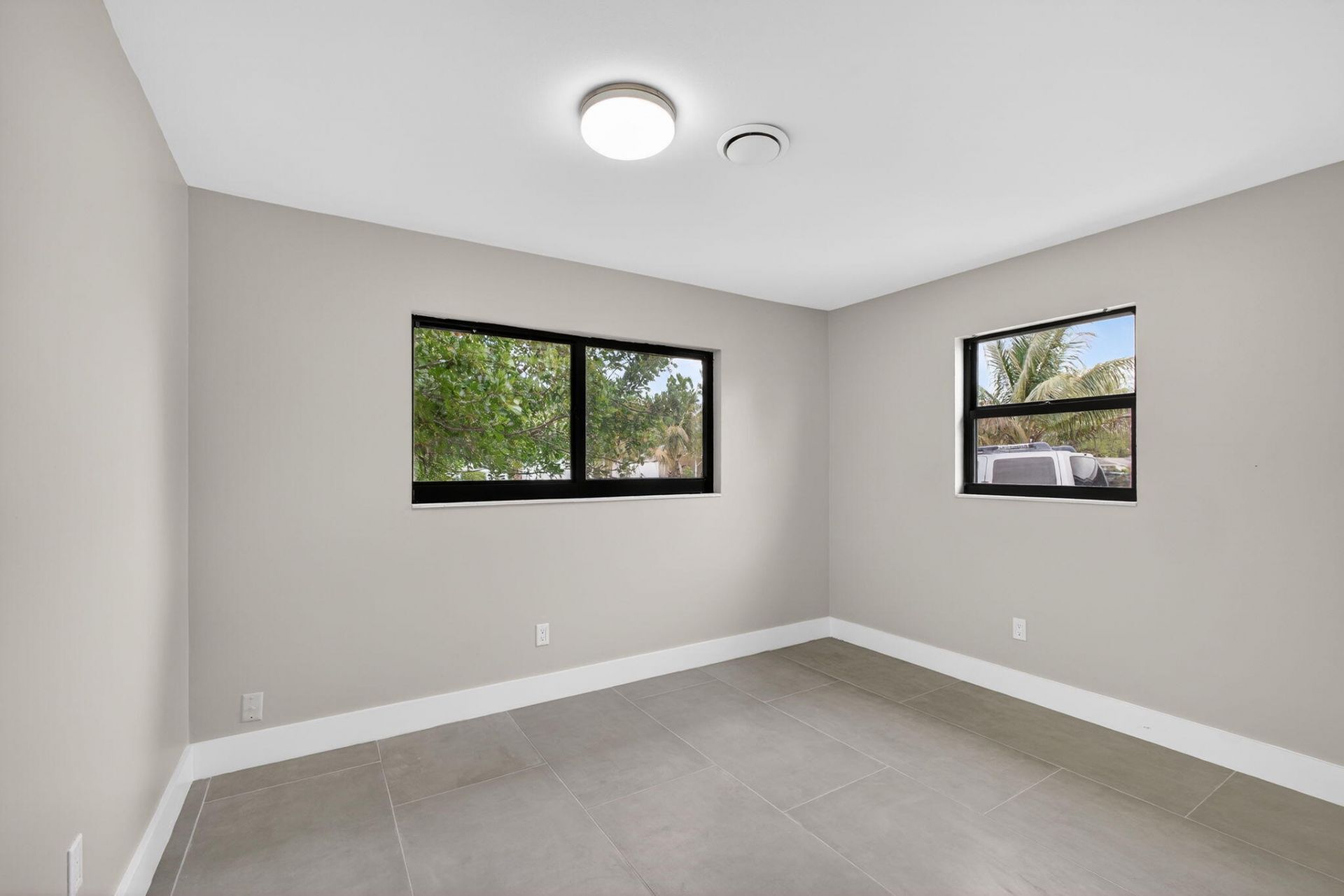 3374 Florida Boulevard, Palm Beach Gardens, FL 33410 Photo