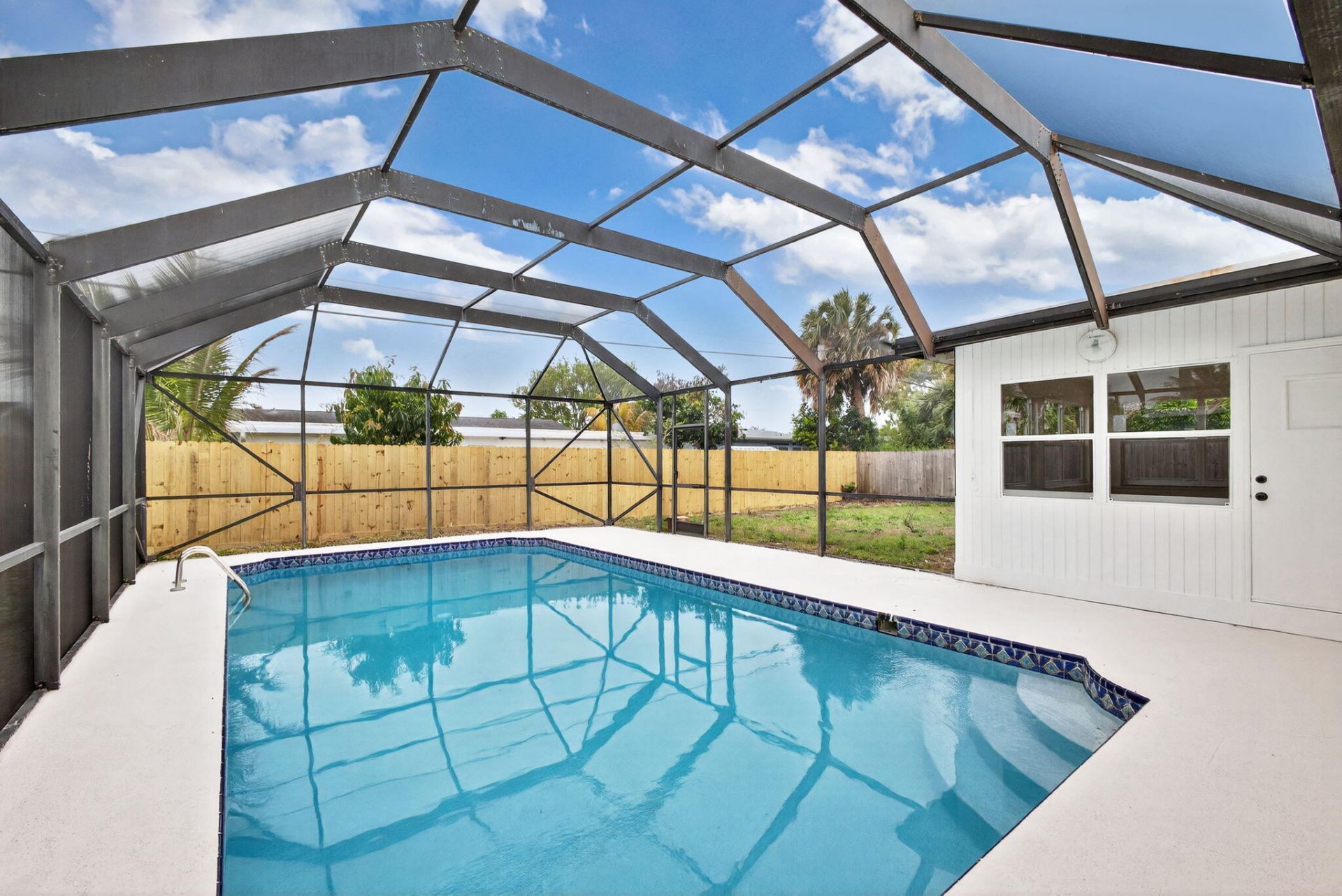 3374 Florida Boulevard, Palm Beach Gardens, FL 33410 Photo