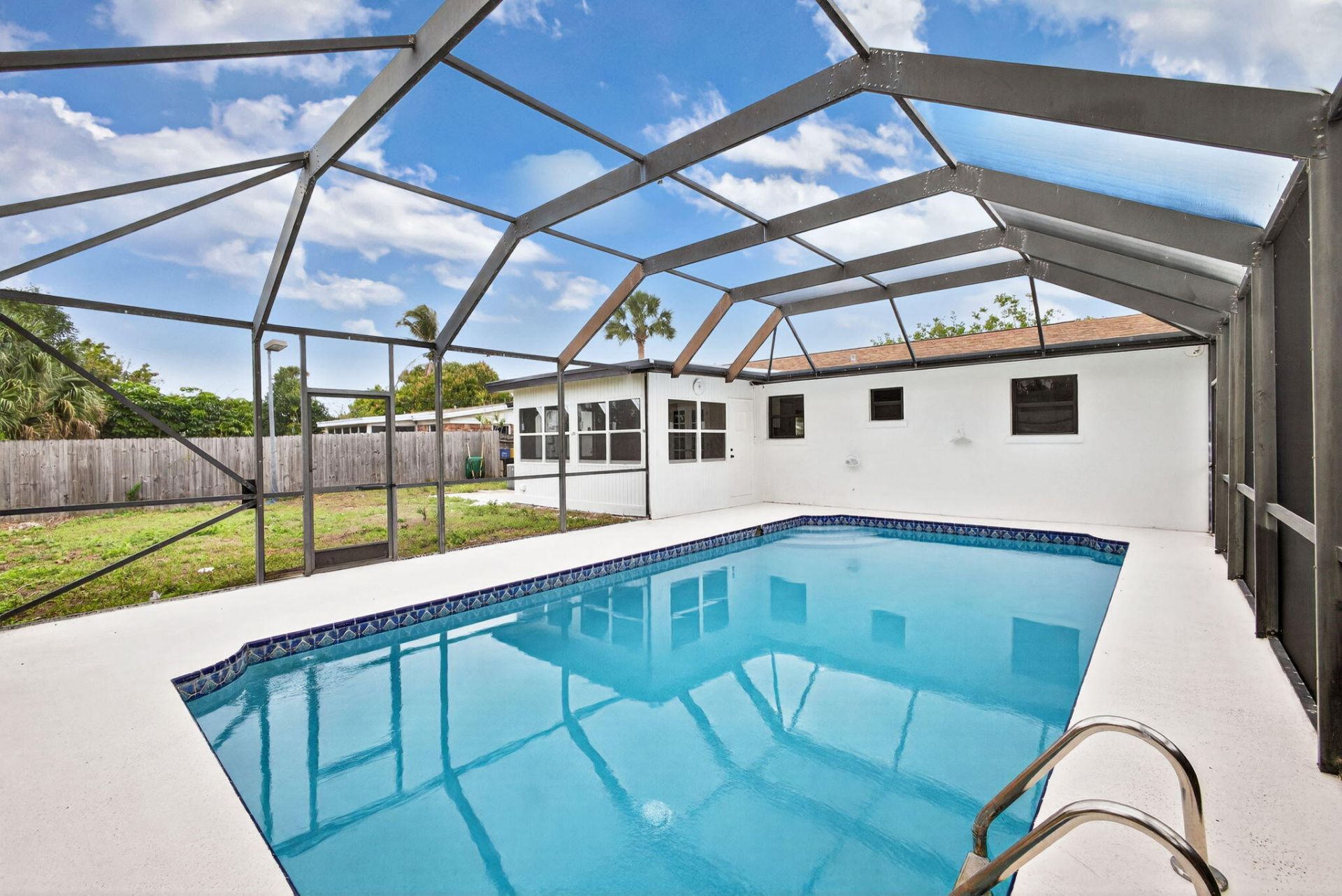 3374 Florida Boulevard, Palm Beach Gardens, FL 33410 Photo