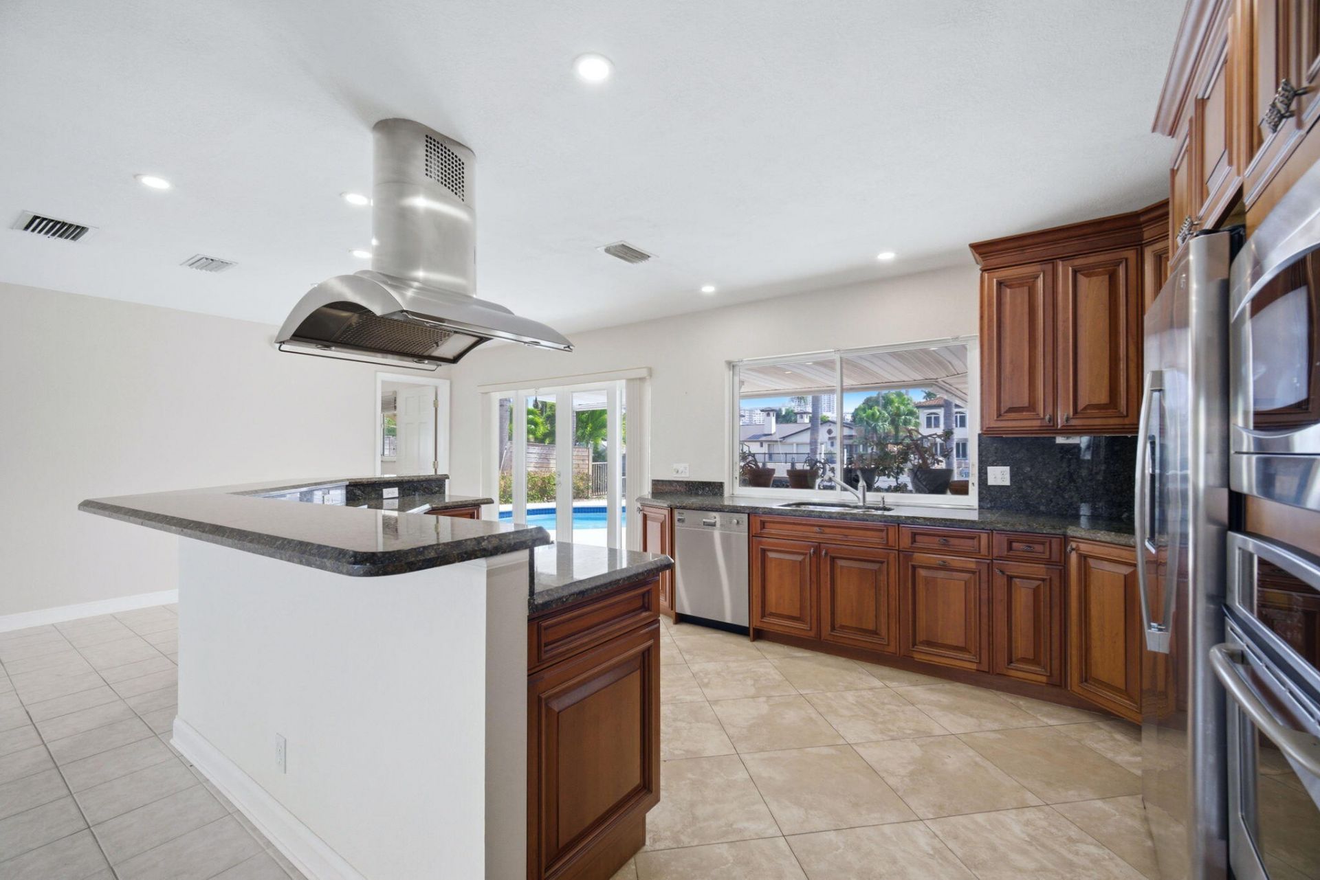 47 Fort Royal Island, Fort Lauderdale, FL 33308 Photo