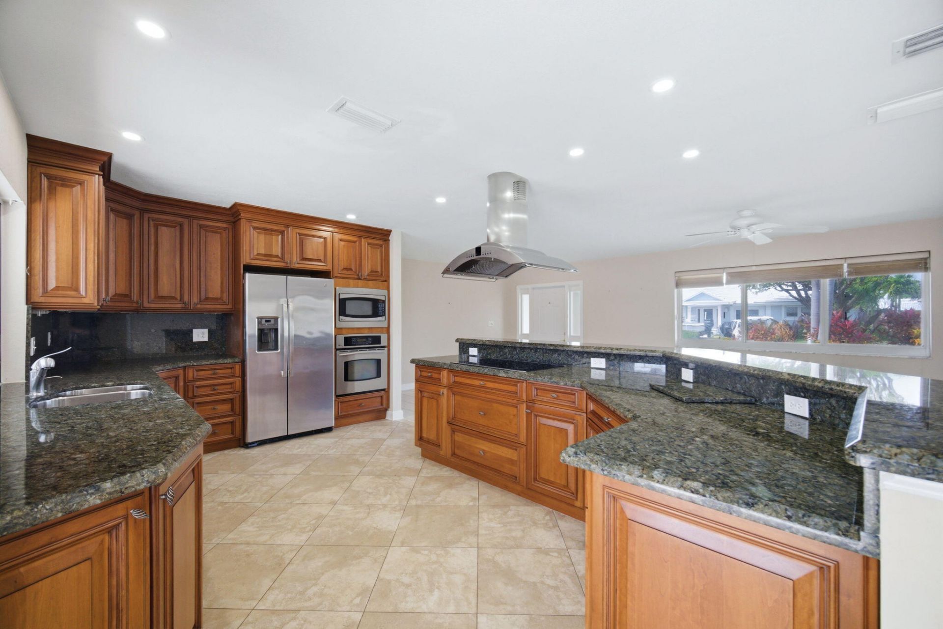 47 Fort Royal Island, Fort Lauderdale, FL 33308 Photo