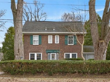 96 Thomas Avenue, Rochester, NY 14617