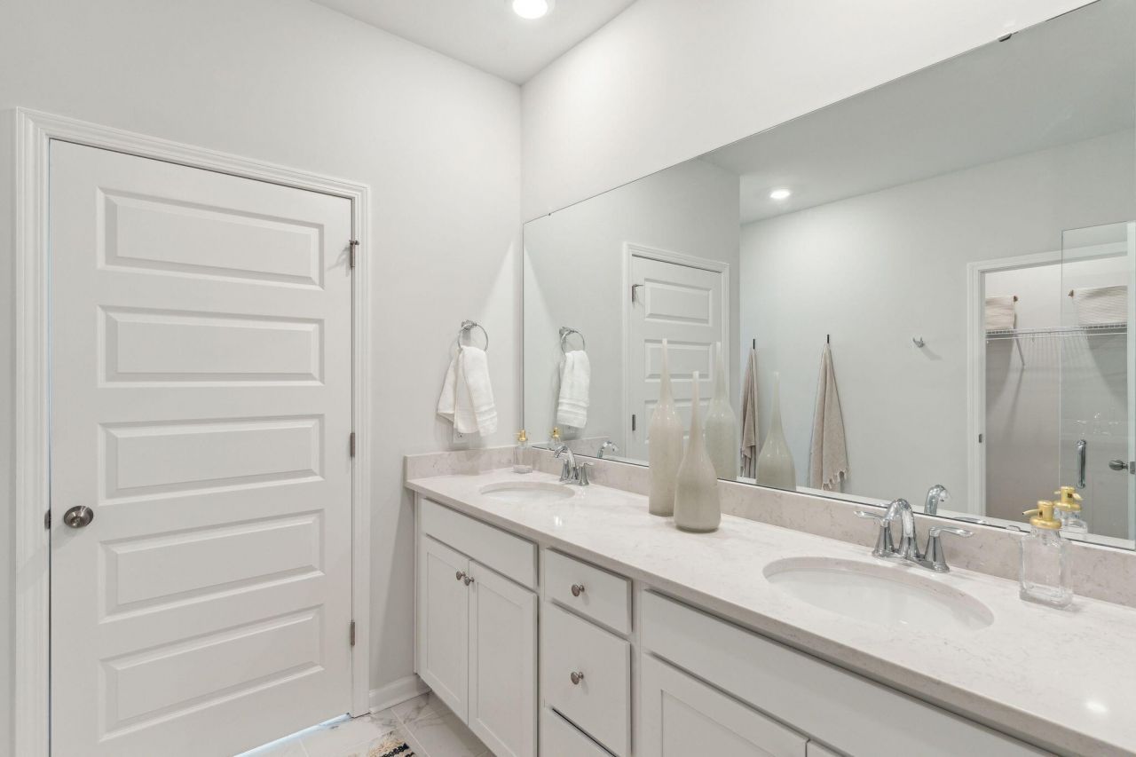 1640 Locals Street Photo 16