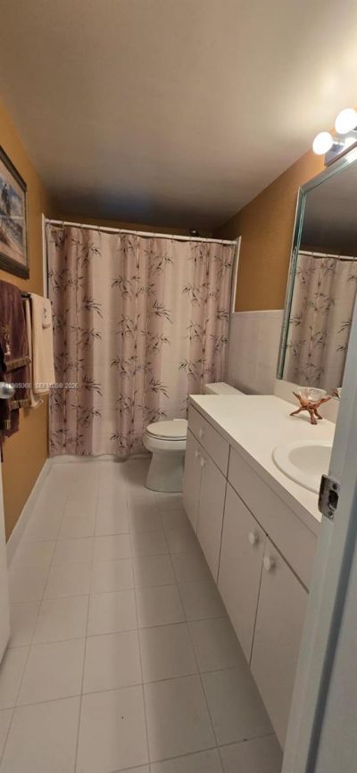 7400 Miami Lakes Dr , Unit D305, Miami Lakes, FL 33014 Photo