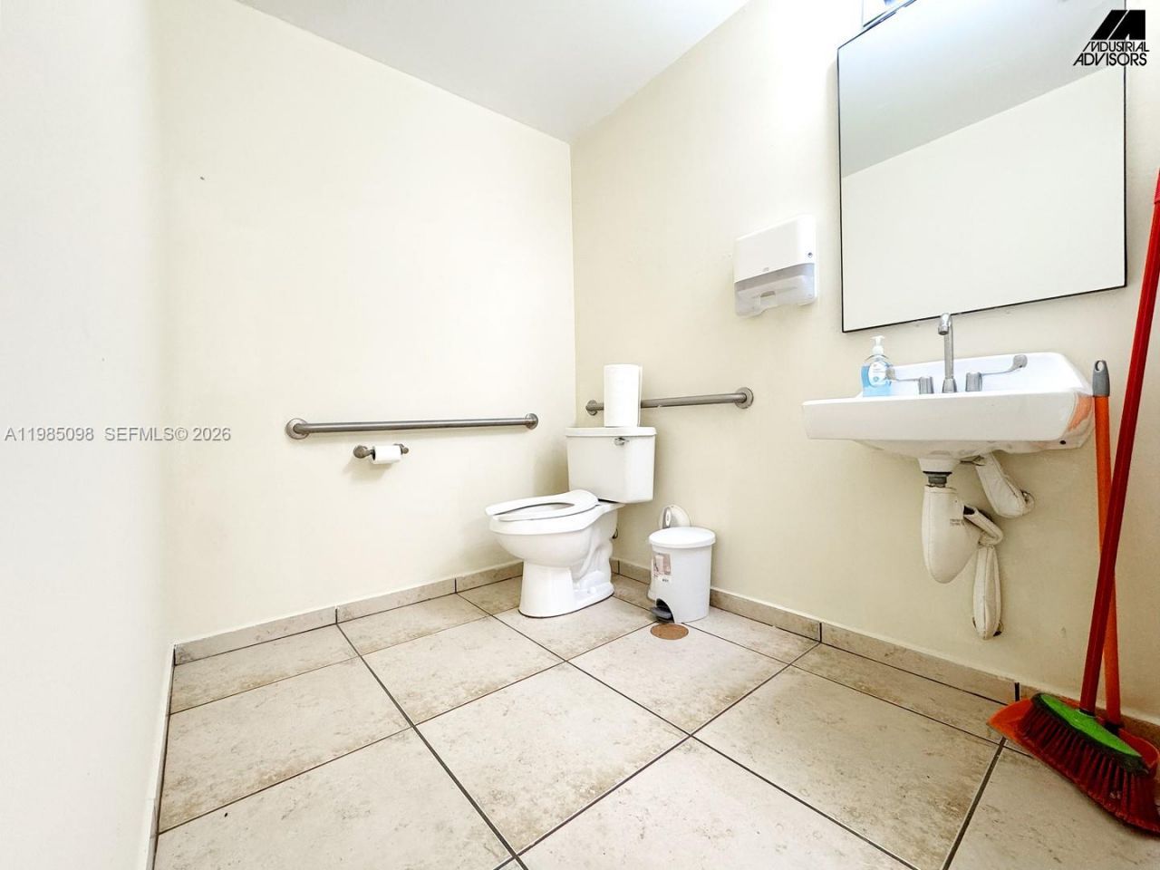 5755 NW 151st St , Miami Lakes, FL 33014 Photo