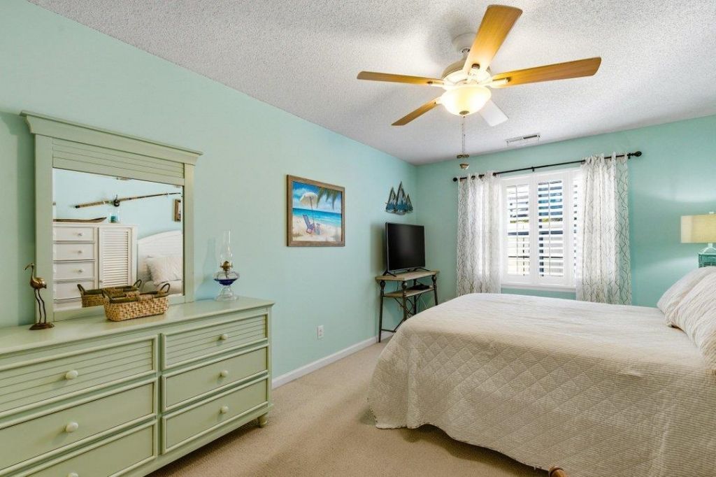 1442 Baldwin Ct. Photo 16