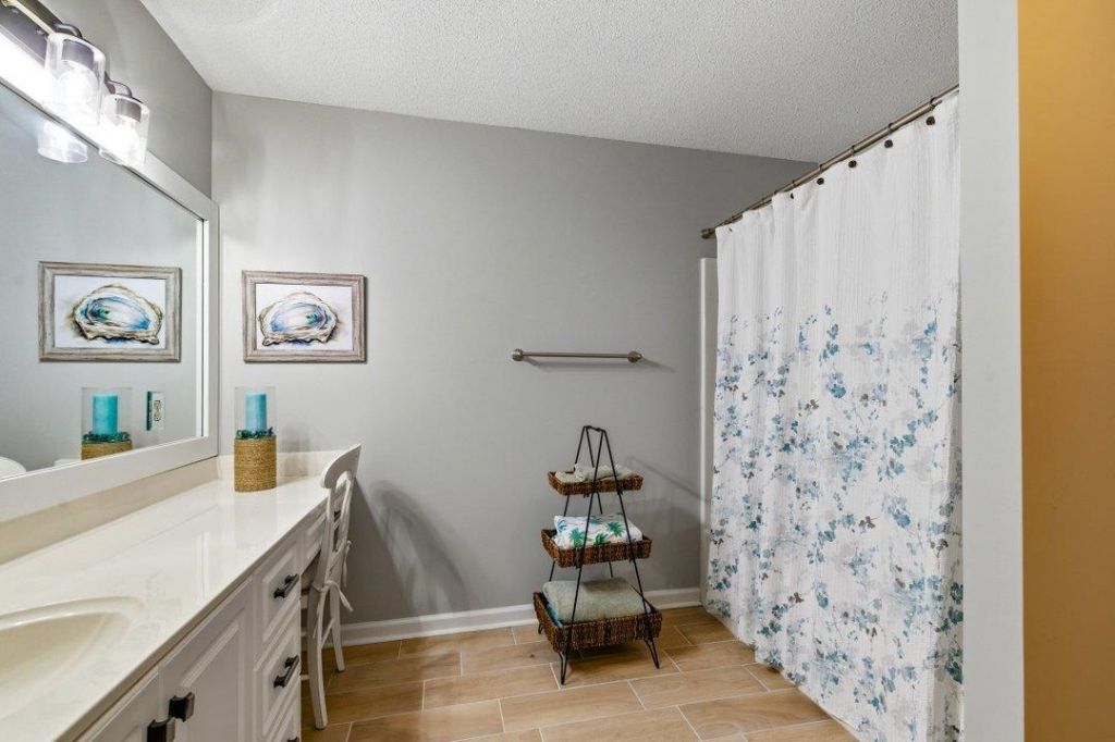 1442 Baldwin Ct. Photo 23