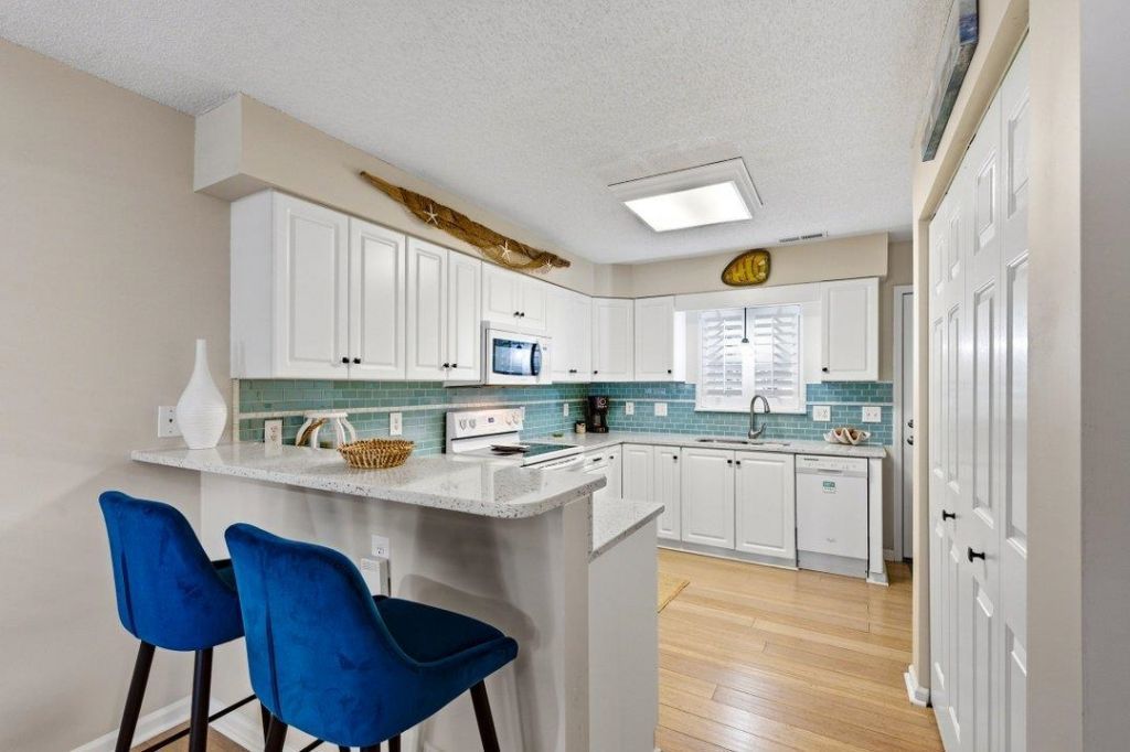 1442 Baldwin Ct. Photo 6