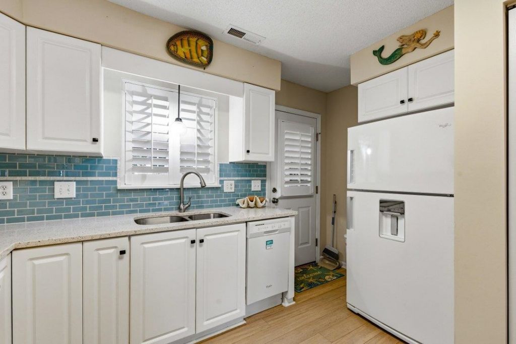 1442 Baldwin Ct. Photo 9