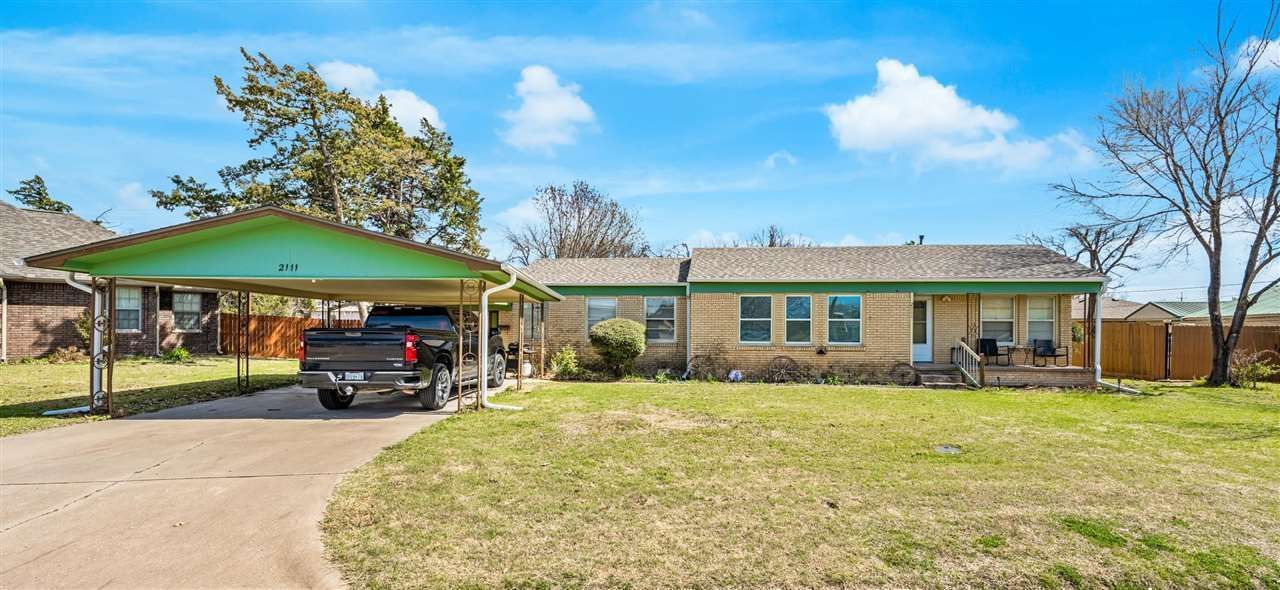 2111 NW Dearborn Ave, Lawton, OK 73505 Main Photo