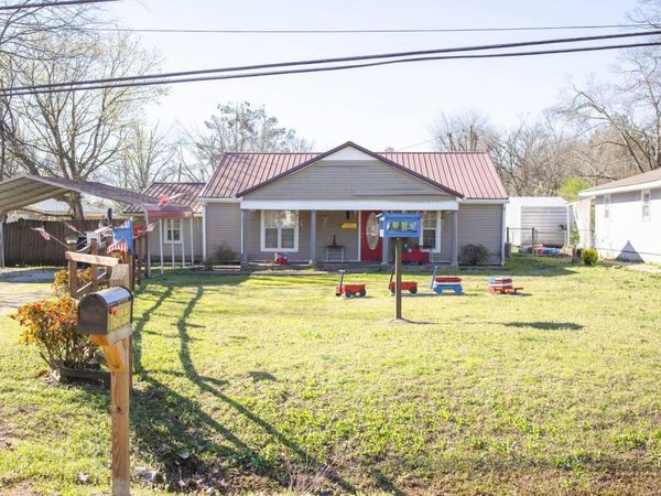 745 Ashland Road, Ripley, MS 38663