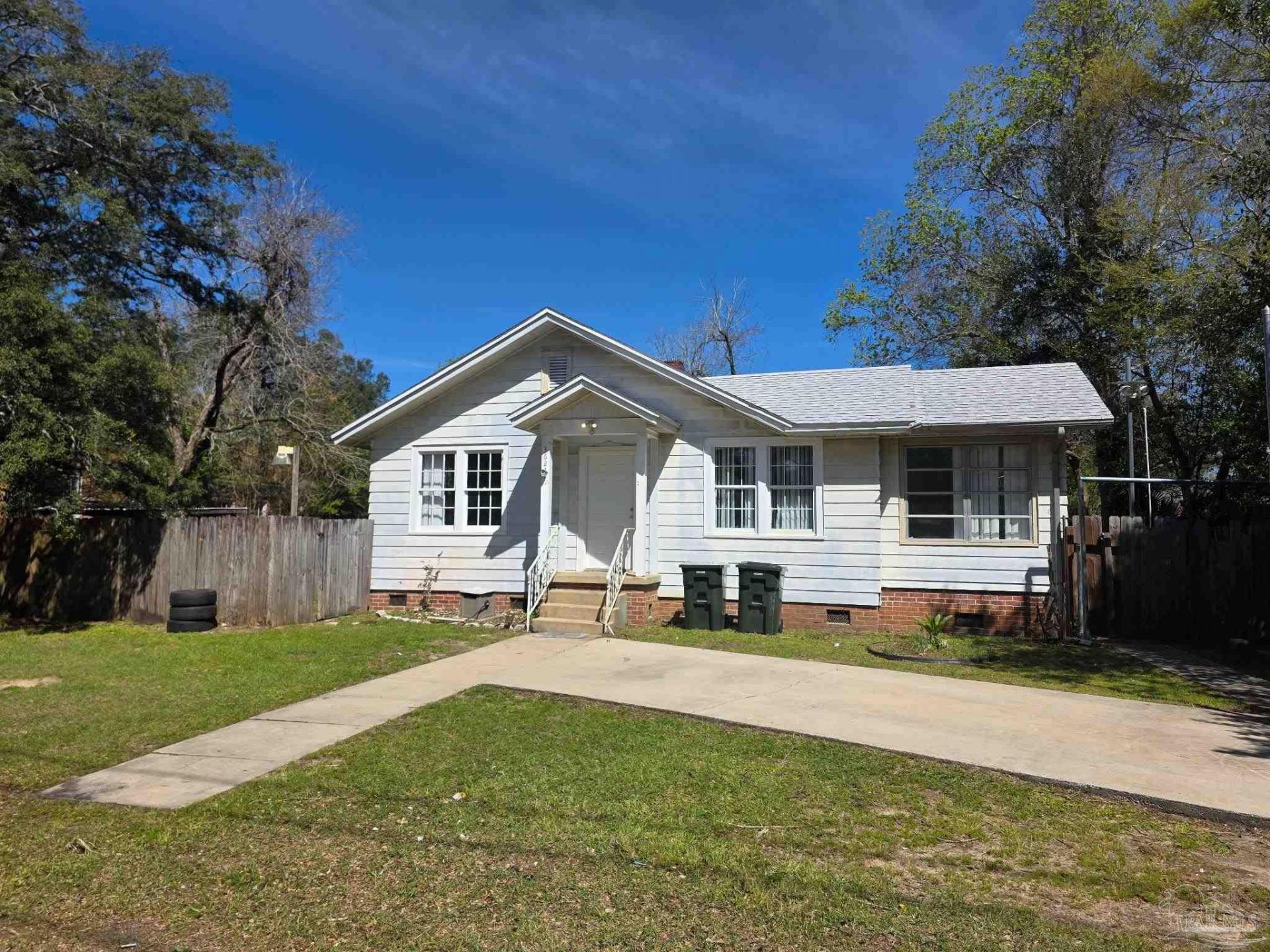 3624 W Jackson St, Pensacola, FL 32505 Main Photo