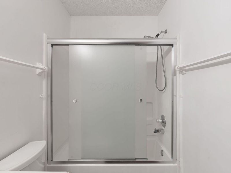 7403 Kirkdale Drive , Unit 2B, Blacklick, OH 43004 Photo 20