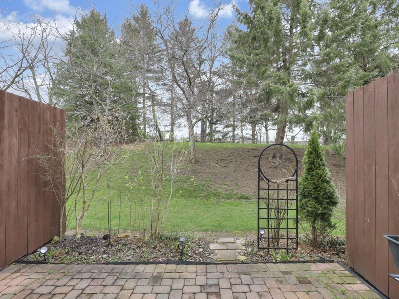 7403 Kirkdale Drive , Unit 2B, Blacklick, OH 43004 Photo 43