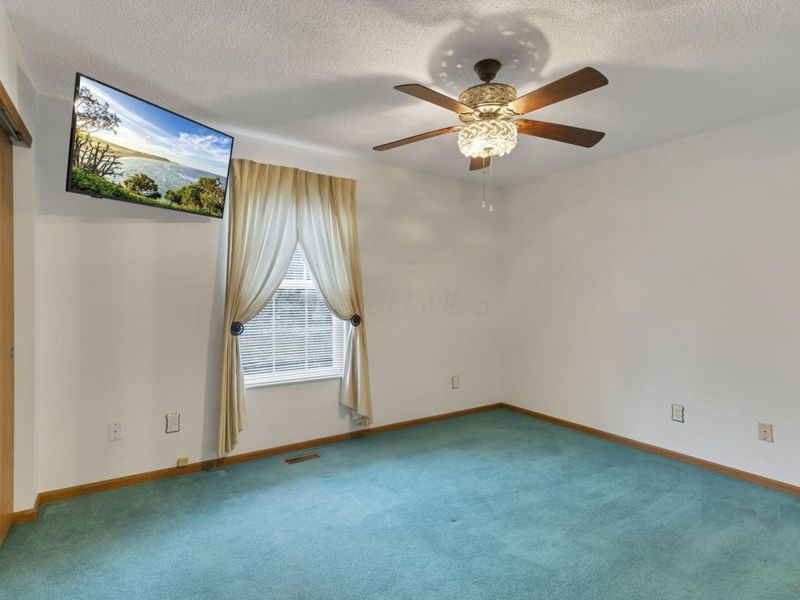 7403 Kirkdale Drive , Unit 2B, Blacklick, OH 43004 Photo 6