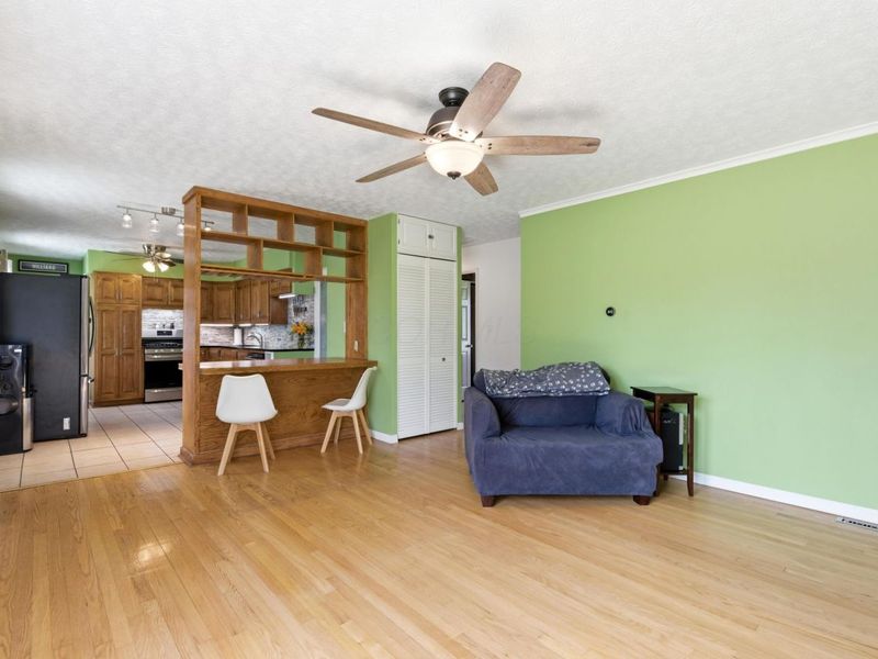 4842 Midlane Drive, Hilliard, OH 43026 Photo 4