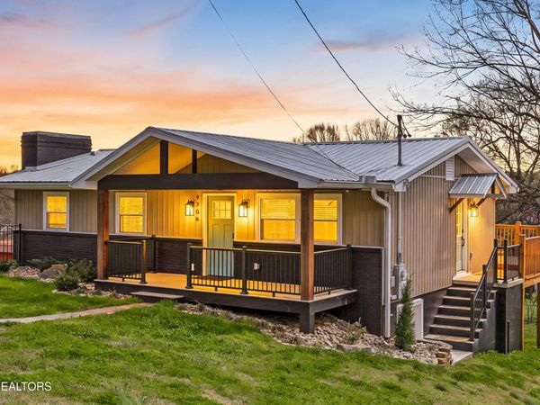 1704 S Forest Drive, Knoxville, TN 37920