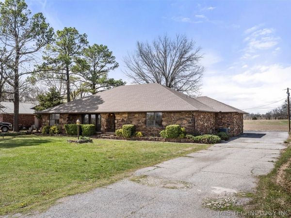 306 N Lombard Lane , Skiatook, OK 74070