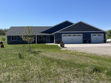 10185 440th Street, Holdingford, MN 56340