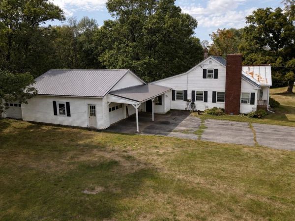 15 S Main Street, Detroit, ME 04929